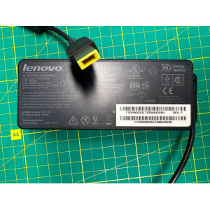 Зарядний пристрій для ноутбука Lenovo оригінал 12,3-4,73мм USB 4,5A 90W 20V б/в
