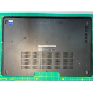Піддон, сервісна кришка (Заглушка) для ноутбука Dell Latitude E5570 – Б/В Піддон, сервісна кришка (Заглушка) для ноутбука Dell Latitude E5570 – Б/В