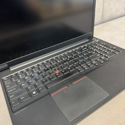 Ноутбук Lenovo ThinkPad E15, i5-10210U CPU 1.60GHz 16/256. Б/В Ноутбук Lenovo ThinkPad E15, i5-10210U CPU 1.60GHz 16/256. Б/В